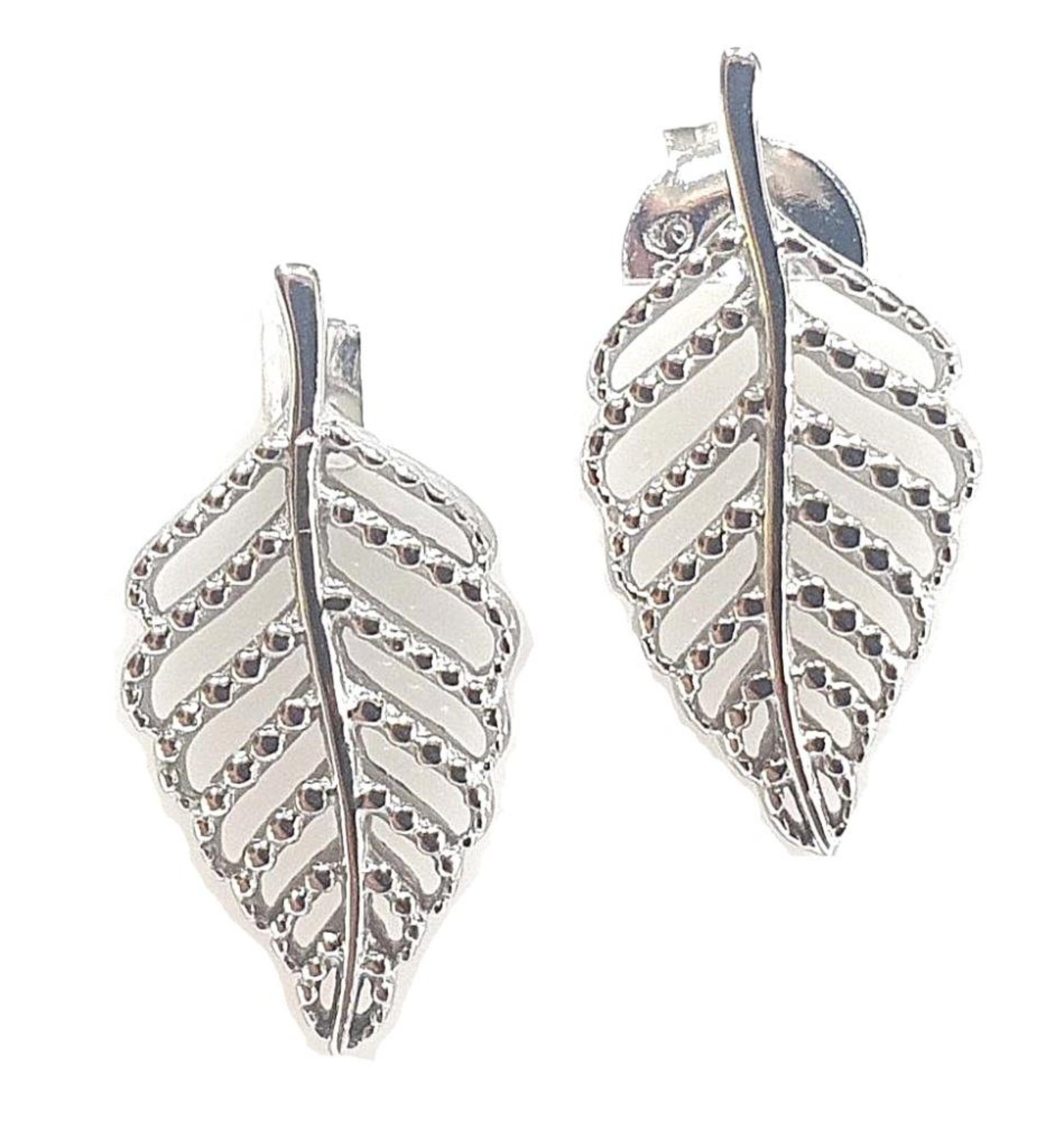 Picture of FERN STUDS, (GENTLE CURVE EAR PIN 3mm DOWN)