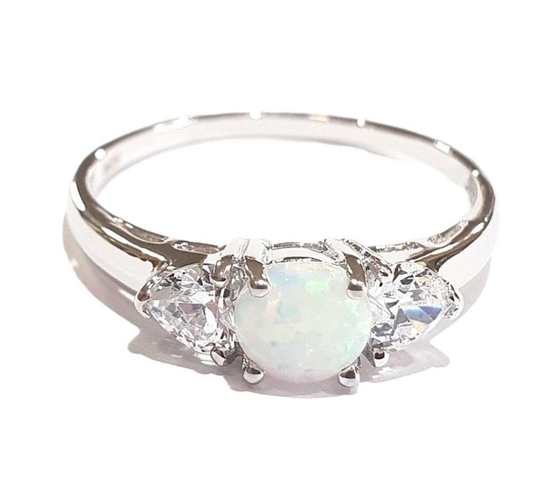 Picture of 3 STONE OPAL 5.5ctr, 2x HEART