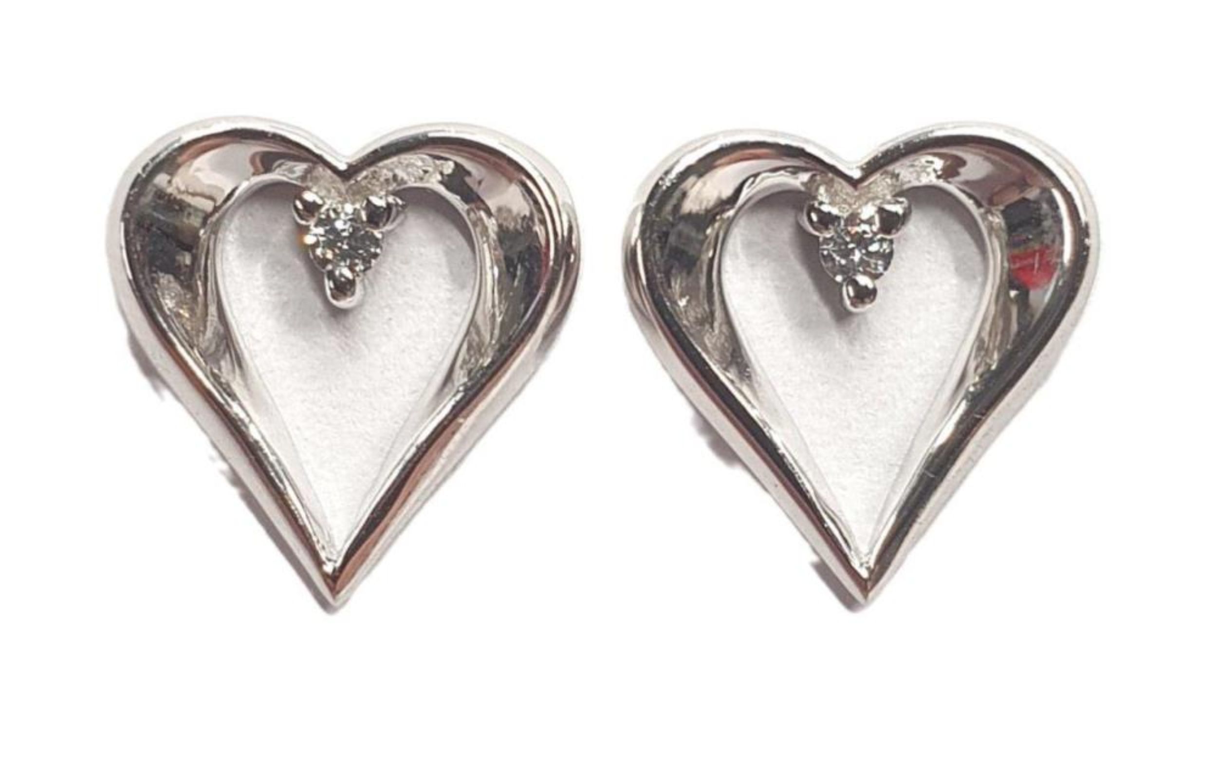 Picture of HEART, x1 CZ SET INSIDE, FIXED BAIL.